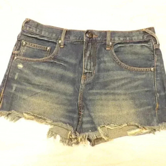 Free People distressed jean/denim shorts Size 28 - Picture 1 of 6